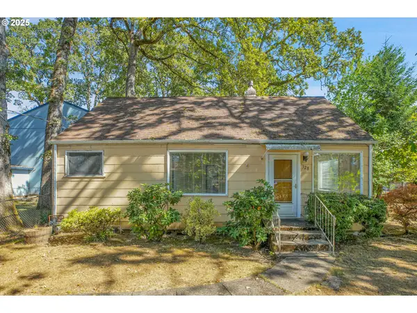 328 N 15th Ave, Cornelius, OR 97113