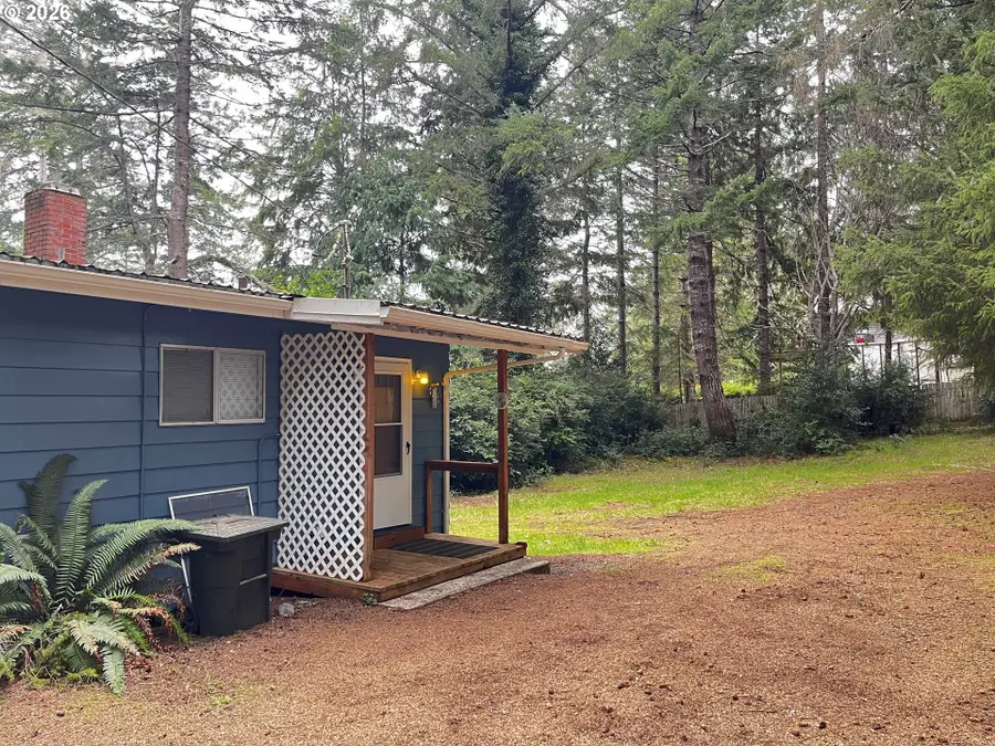 83189 Clear Lake Rd, Florence, OR 97439 - #3
