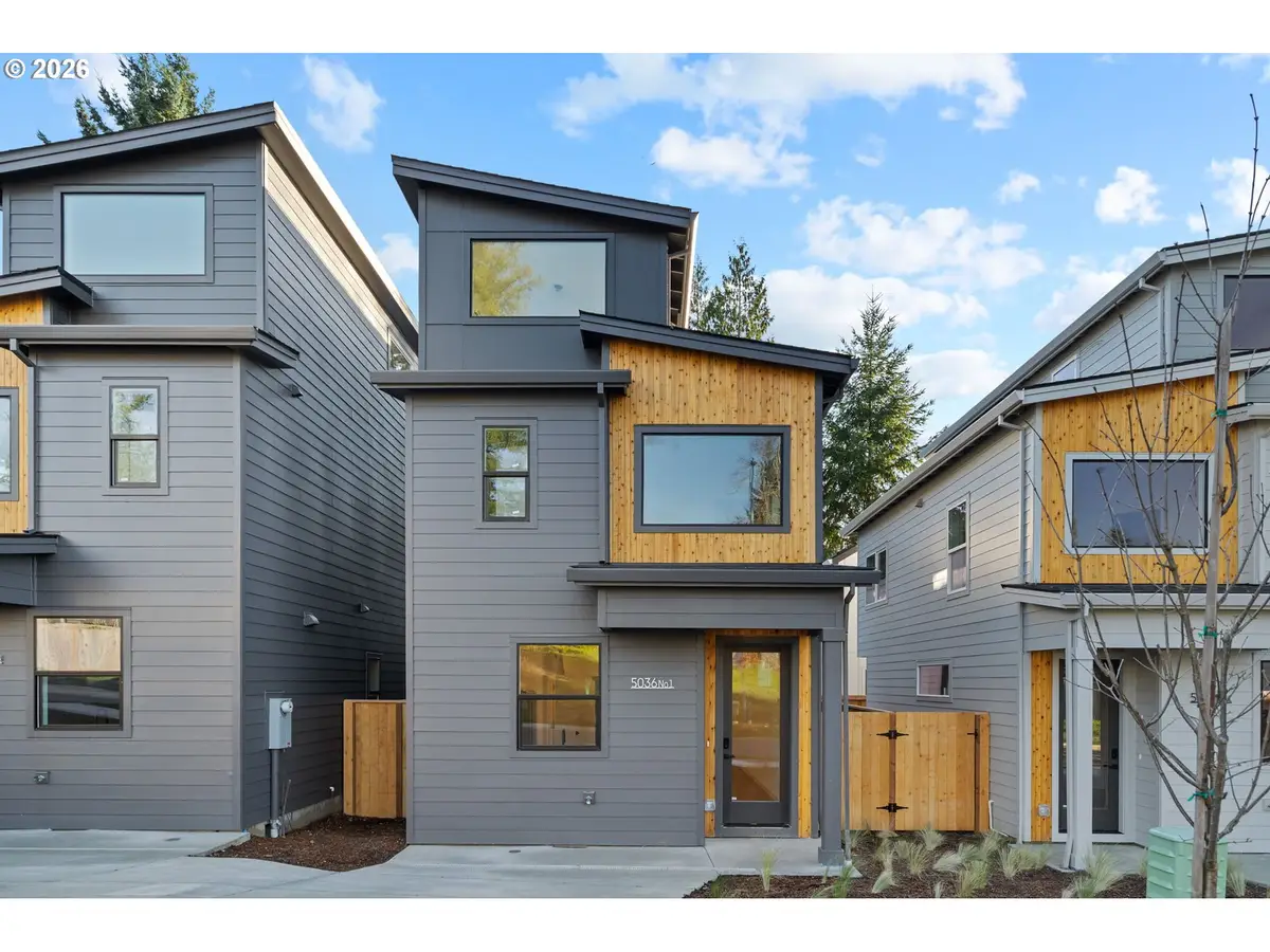 5036 SE Harrison St, Milwaukie, OR 97222 - Image #1