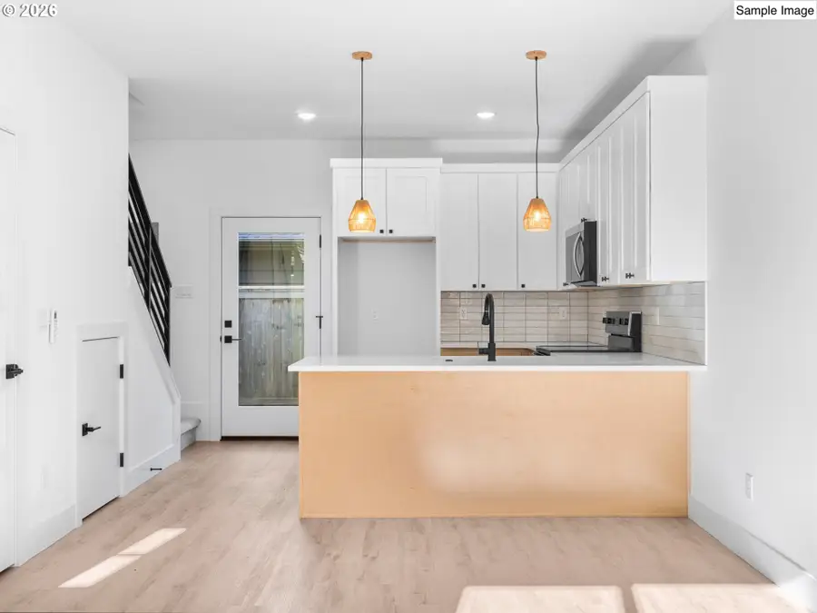 9562 N Buchanan Ave, Portland, OR 97203 - #3