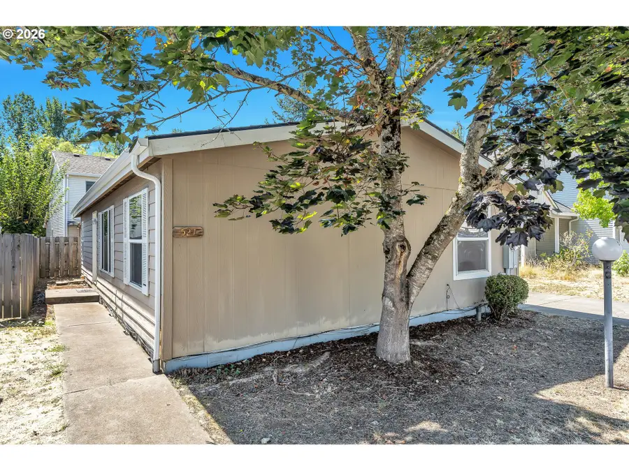 521 NE Mariners Loop, Portland, OR 97211 - #3