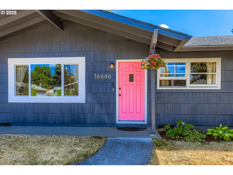 16646 SE Ankeny St, Portland, OR 97233 - Image #3