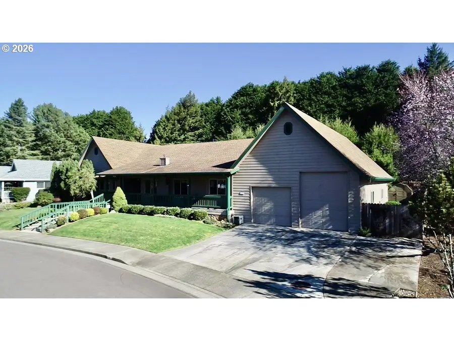 918 Midland Way, Brookings, OR 97415 - #2