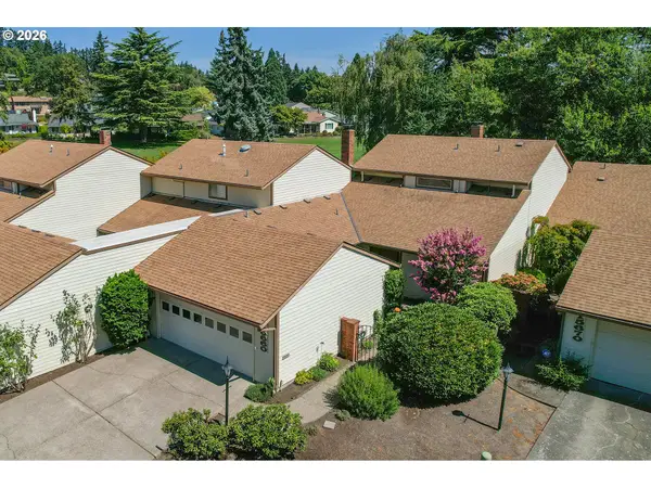 15660 SW Greenleaf Ct, Tigard, OR 97224