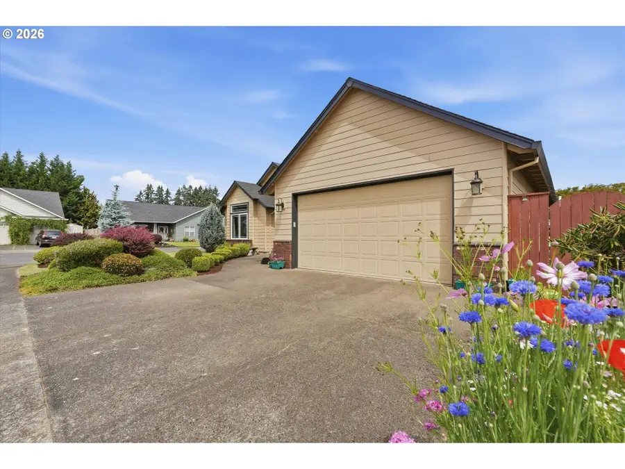 276 SE 8th Ave, Canby, OR 97013 - #3