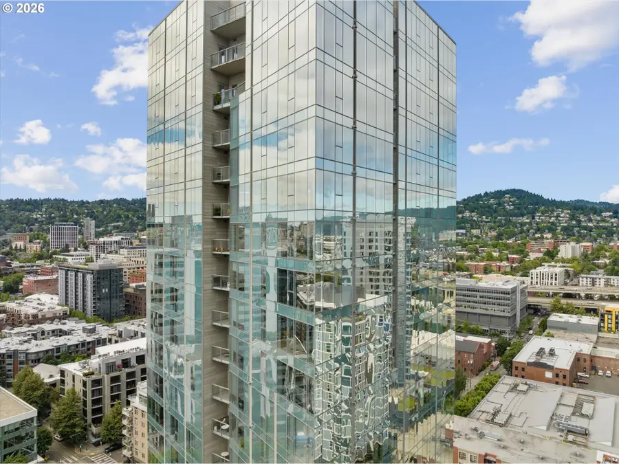 1075 NW Northrup St #2217, Portland, OR 97209 - #2
