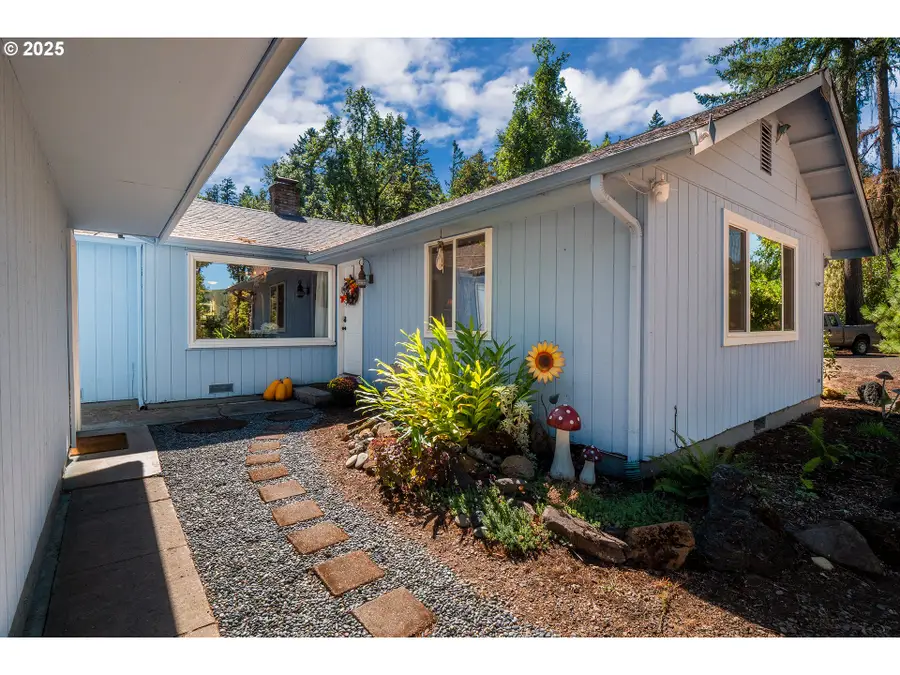 89387 Old Mohawk Rd, Springfield, OR 97478 - Image #2