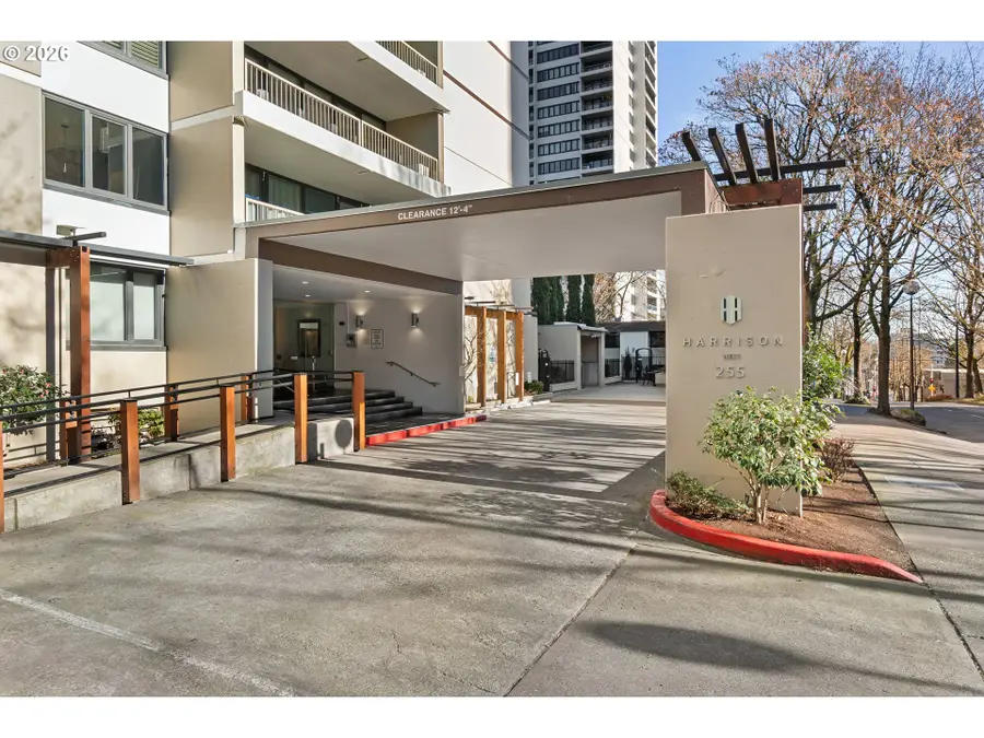 255 SW Harrison St #15C, Portland, OR 97201 - Image #2