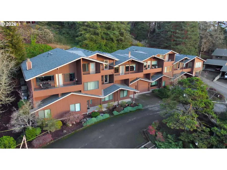 2267 Ridgeway Dr, Eugene, OR 97401 - #2