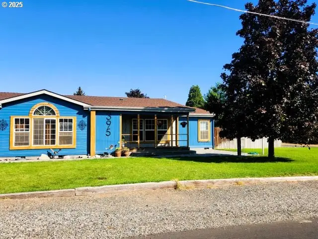 395 NE Oregon Ave, Irrigon, OR 97844 - Image #1
