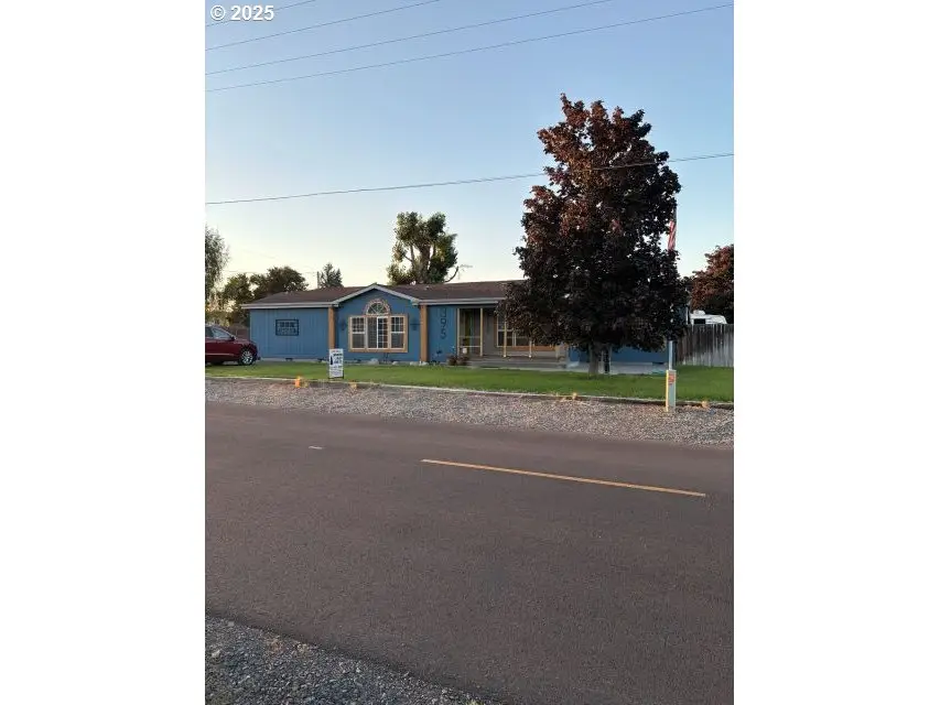 395 NE Oregon Ave, Irrigon, OR 97844 - Image #2