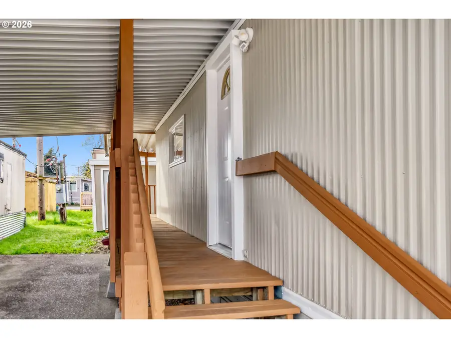 2300 SE 82nd Ave #5, Portland, OR 97216 - #3