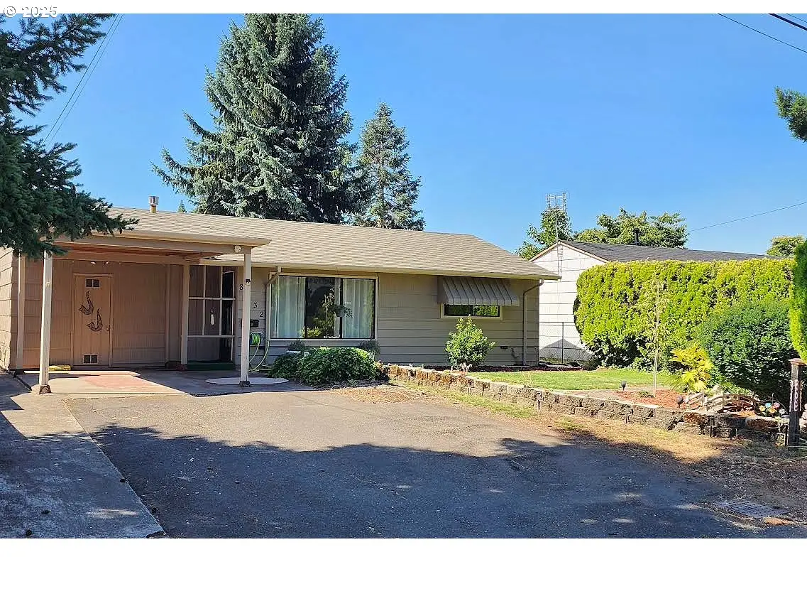 8632 NE Clackamas St, Portland, OR 97220 - Image #1
