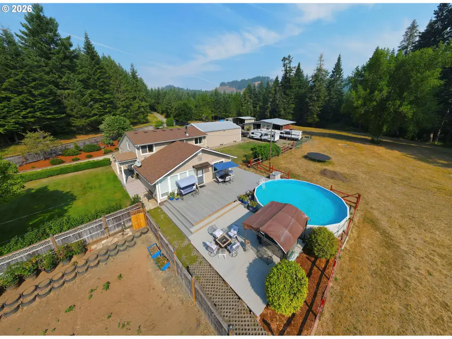 80235 E Hill Rd, Cottage Grove, OR 97424 - #2