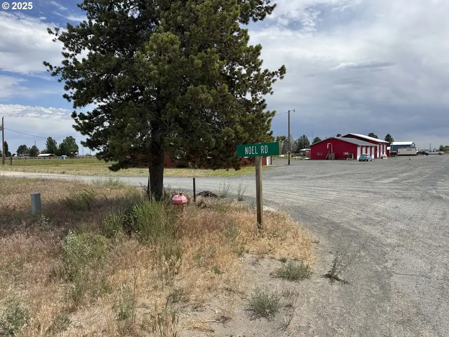 Holly Ln #600, Silver Lake Fort Rock, OR 97641 - Image #2