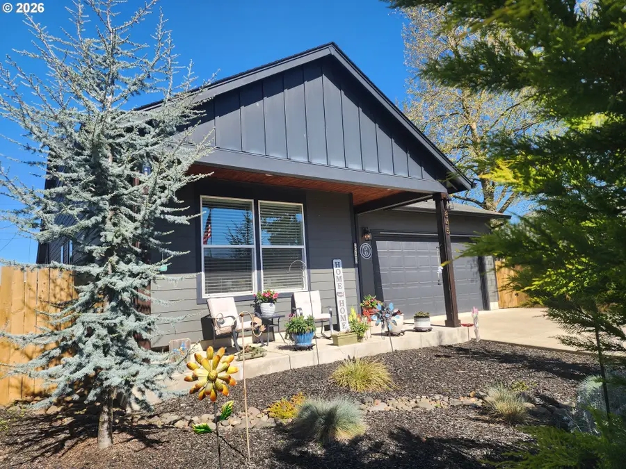 845 1st St, Gervais, OR 97026 - #3