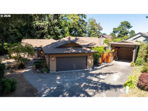 1180 Tideview Ter, CoosBay, OR 97420