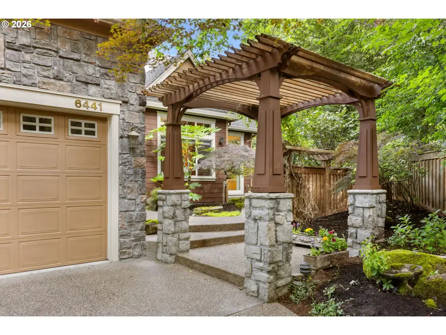 6441 SW Santa Monica Ct, Portland, OR 97221 - #2