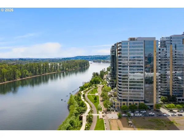 836 S Curry St #708, Portland, OR 97239