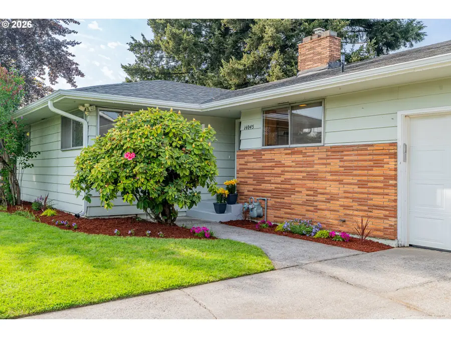 14045 NE Sacramento St, Portland, OR 97230 - #3