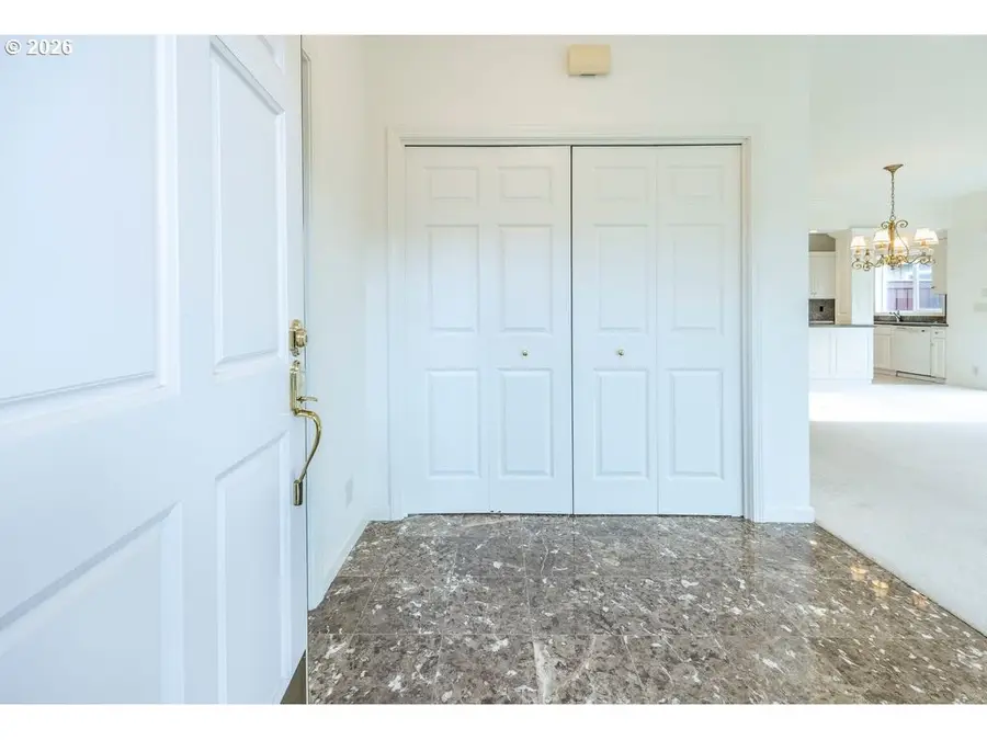 3329 Lake Wood Dr, Eugene, OR 97408 - #2