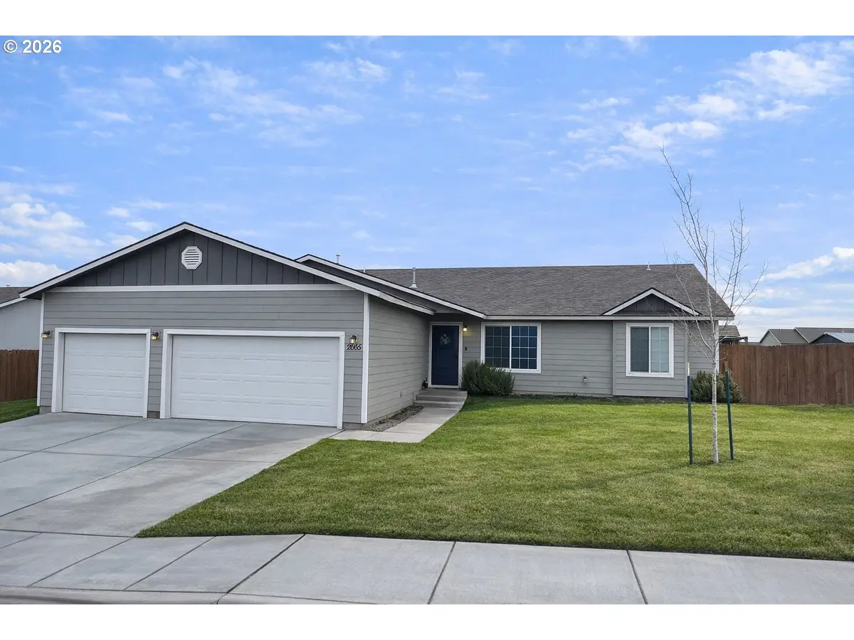 2665 Curlew St, Umatilla, OR 97882 - #1