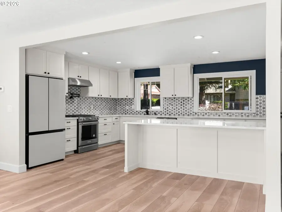 2536 Debok Rd, West Linn, OR 97068 - #3