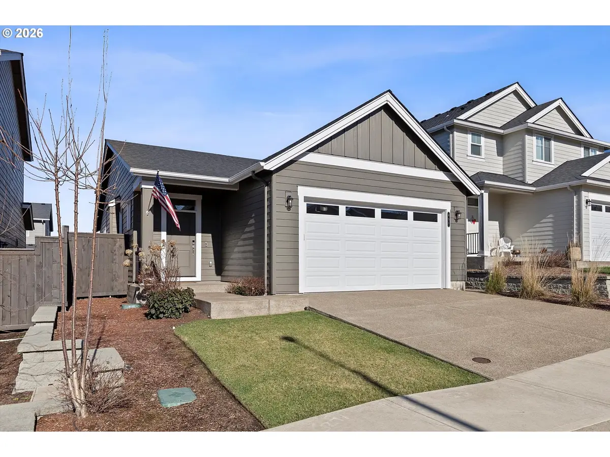 451 NE Greenway Dr, Estacada, OR 97023 - #1