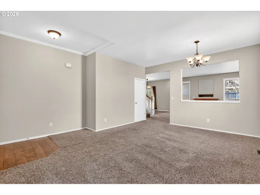 2571 Graystone Dr, Woodburn, OR 97071 - #3