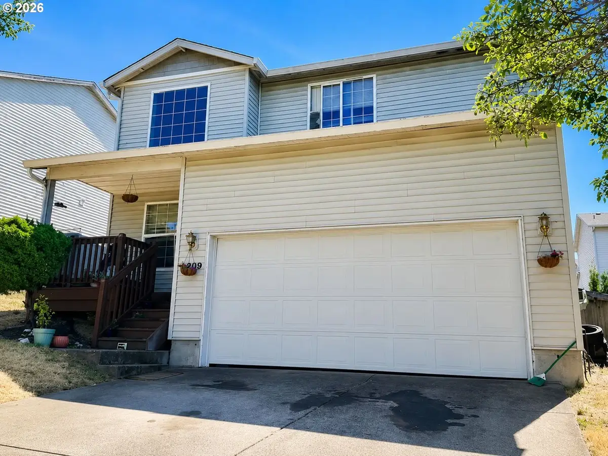 1209 W 32nd Cir, Vancouver, WA 98660 - #1