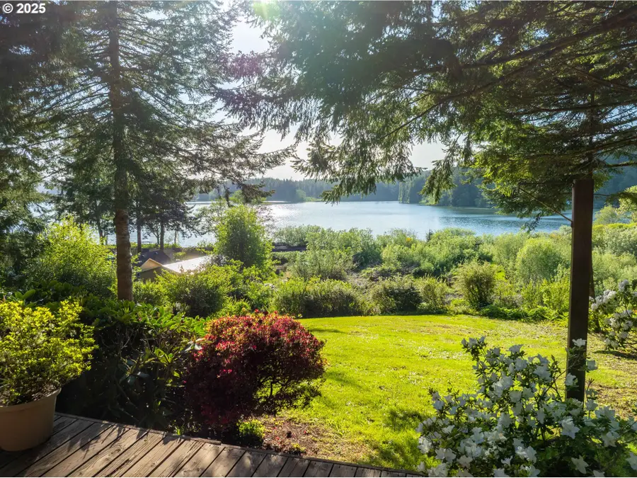 83049 Siltcoos Station Rd, Westlake, OR 97493 - Image #2