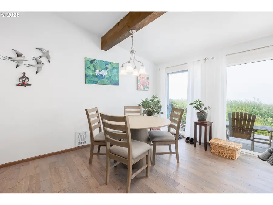 3304 NW Oceania Dr, Waldport, OR 97394 - Image #3