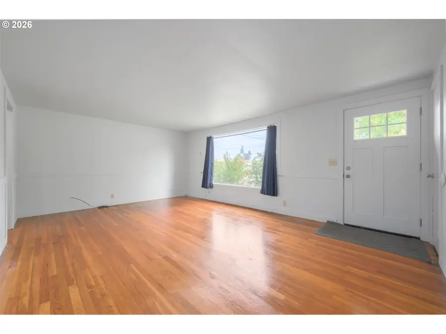 4470 Royal Ave, Eugene, OR 97402 - #3