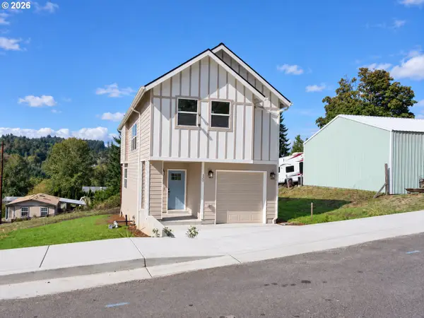 330 Richards Dr, Rainier, OR 97048