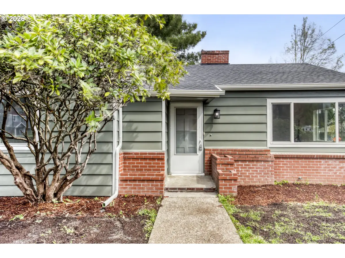 172 SE 9th Ave, Hillsboro, OR 97123 - #1