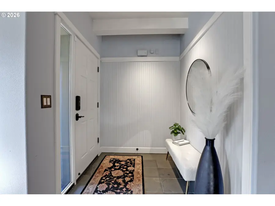 10316 SE Bristol Ct, Northwest Clackamas, OR 97086 - #3