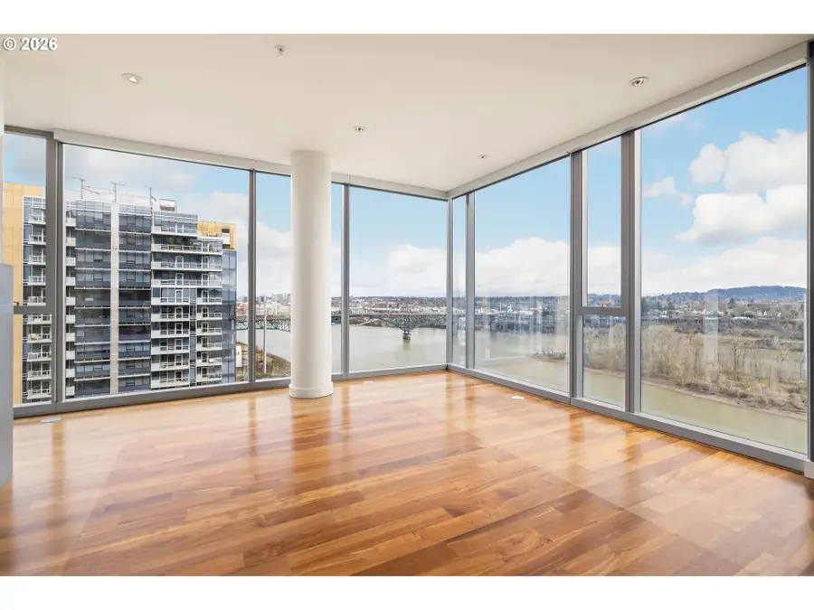 841 S Gaines St #1606, Portland, OR 97239 - #3