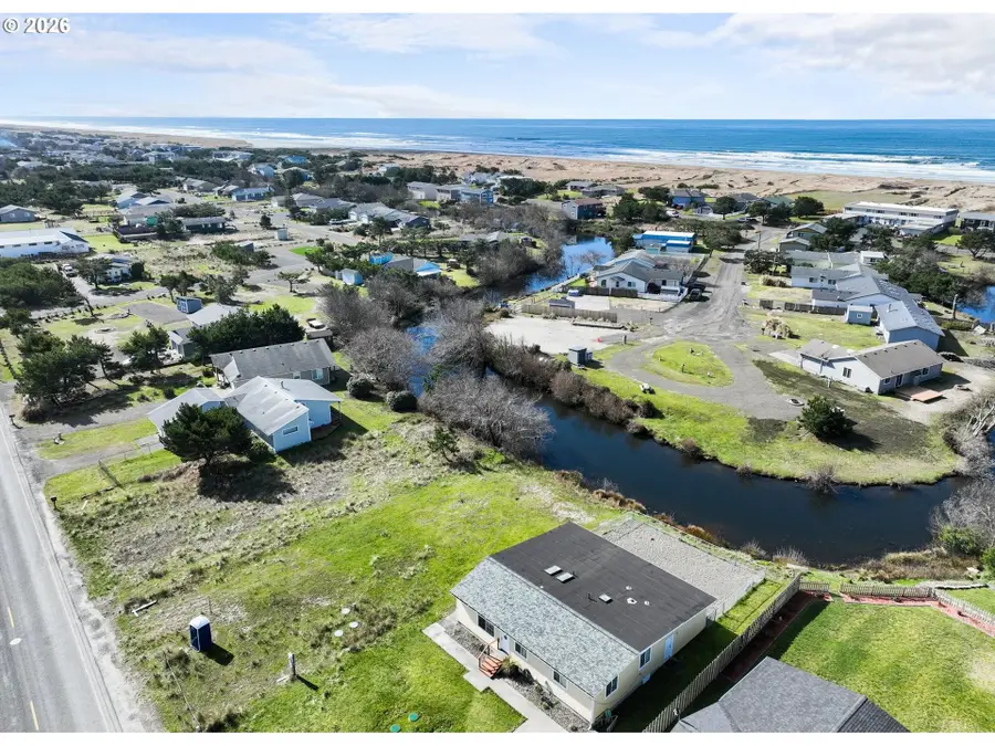 33705 I St, Long Beach North Beach Peninsula, WA 98640 - #2