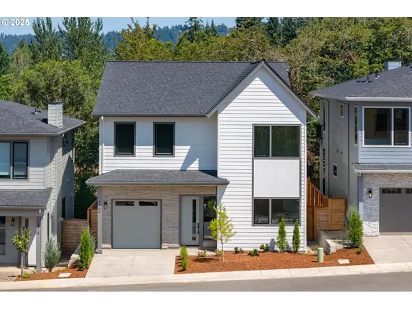 7733 SW 42nd Ave, Portland, OR 97219