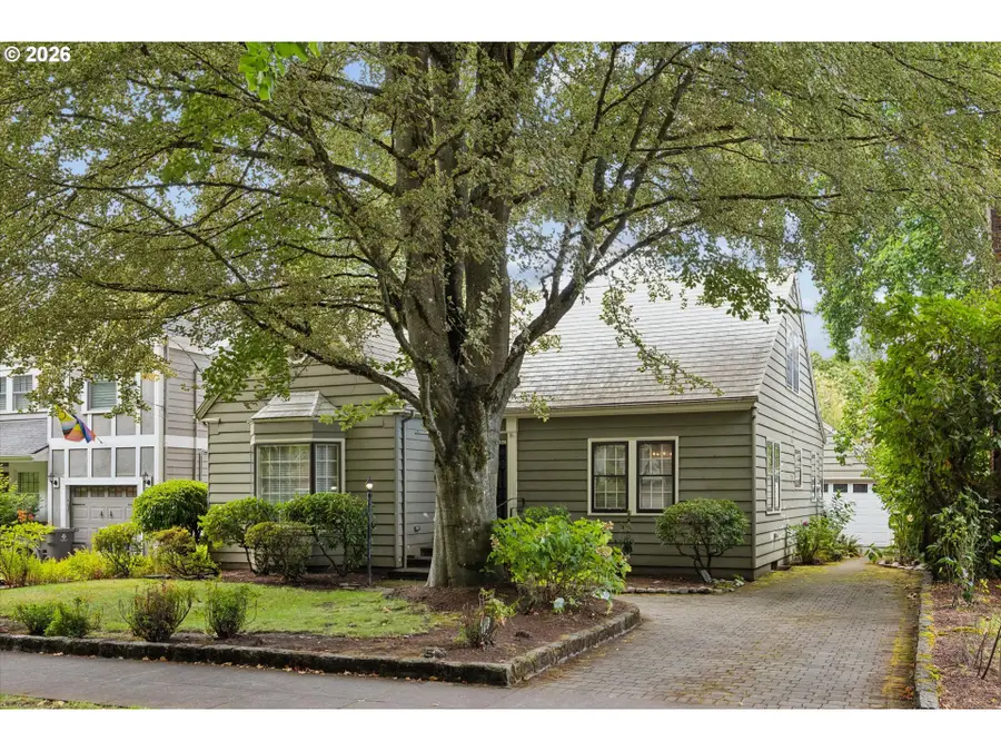 6821 SE Reed College Pl, Portland, OR 97202 - #3