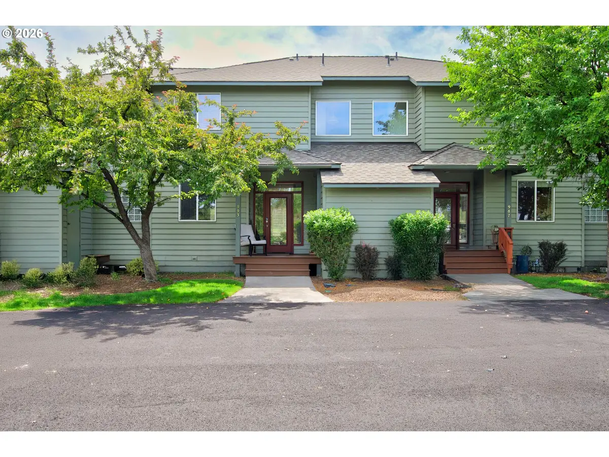 993 Golden Pheasant Dr, Redmond, OR 97756 - #1