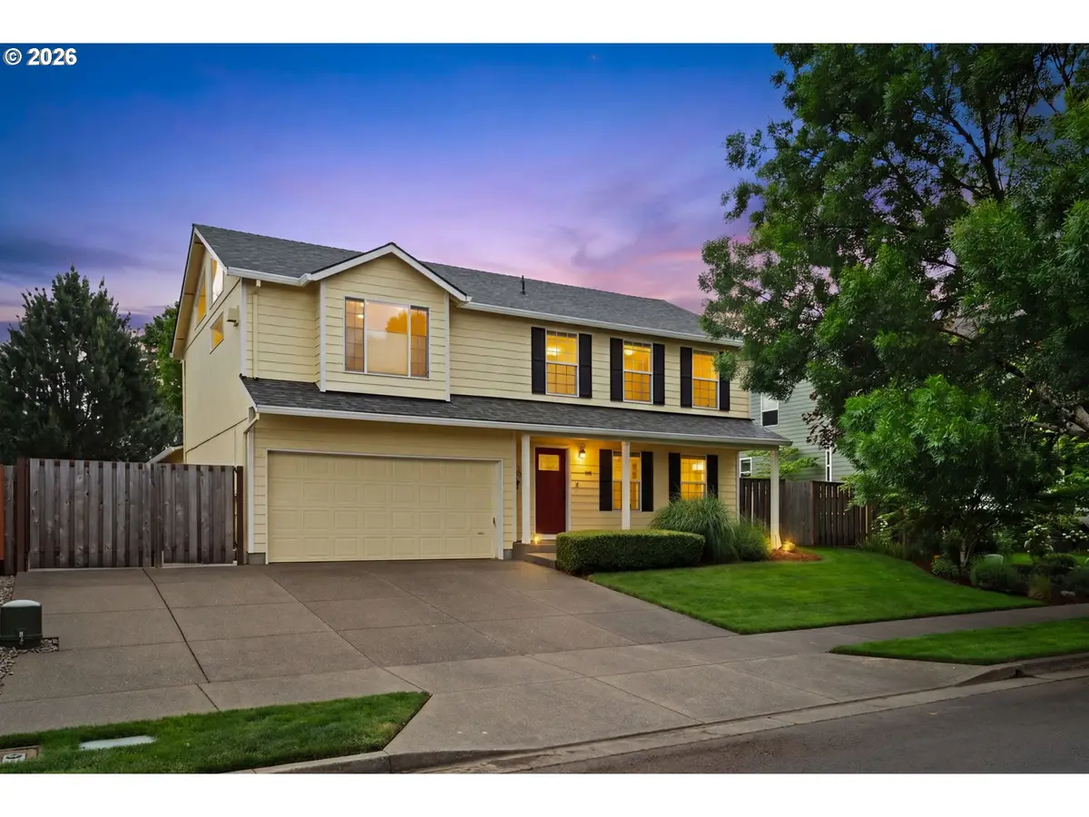 3220 N Knoll Dr, Newberg, OR 97132 - #1