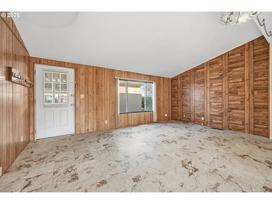 450 SE Lacreole Dr #128, Dallas, OR 97338 - #3