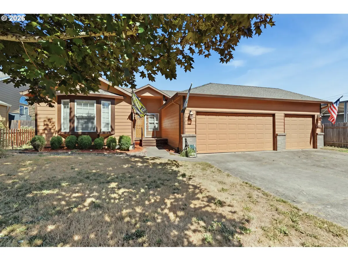 1012 40th St, Washougal, WA 98671 - #1