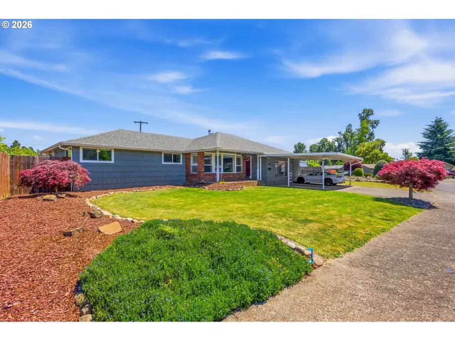 200 SE Walnut Ave, Dallas, OR 97338 - #3