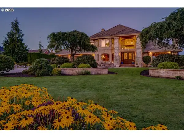 600 SE Arrow Creek Ln, Gresham, OR 97080