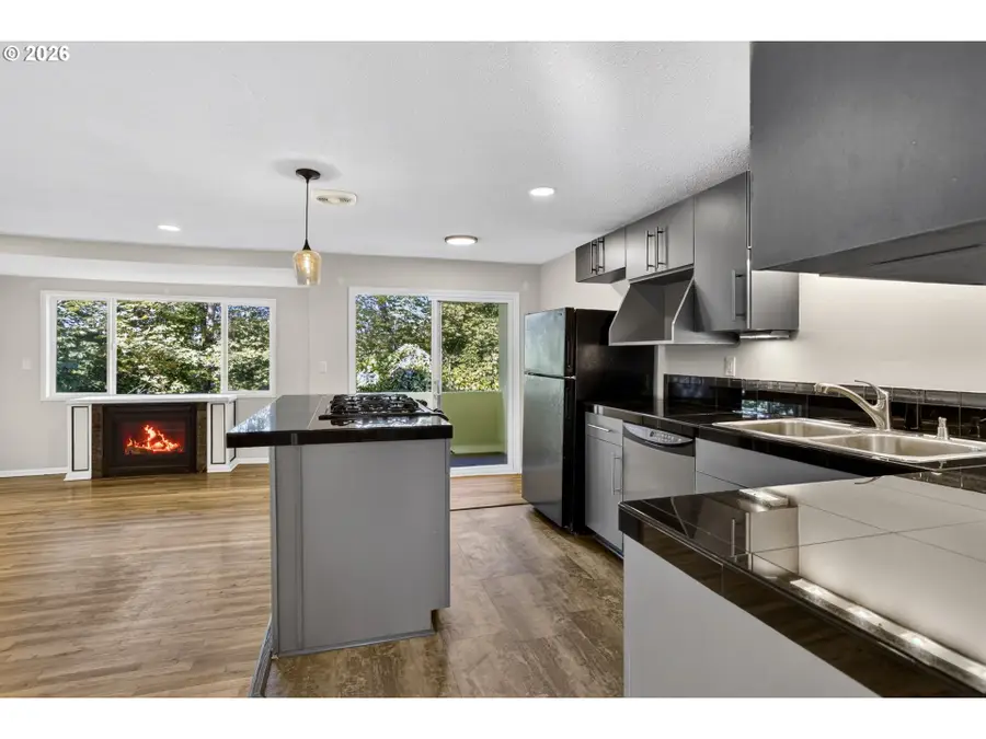 925 NE 68th Ave, Portland, OR 97213 - #3
