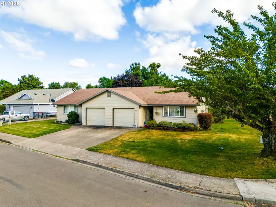 510 NE Osborne Ct, McMinnville, OR 97128 - #3
