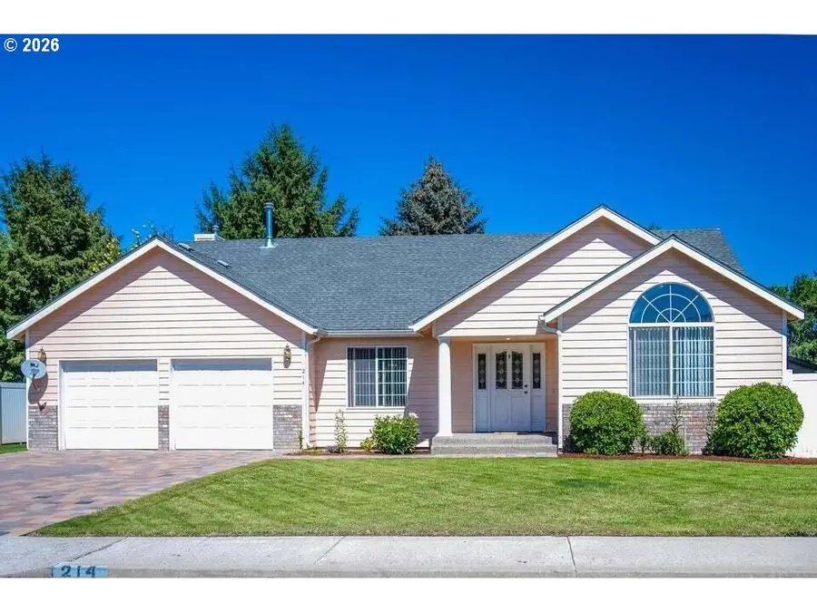 214 SW Meadow Lakes Dr, Prineville, OR 97754 - #2