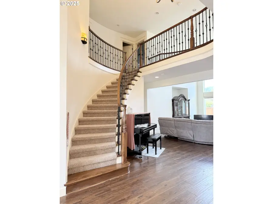 13526 SE Ellen Dr, Clackamas, OR 97015 - Image #3